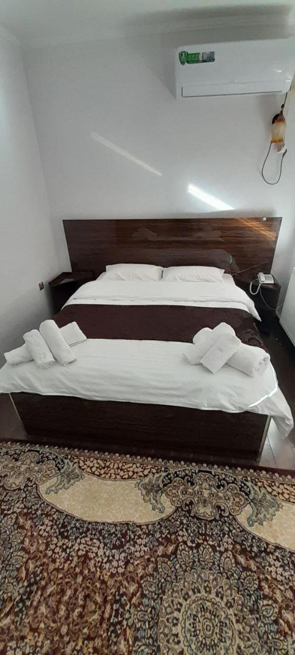 Hotel Admiral à Termez Extérieur photo